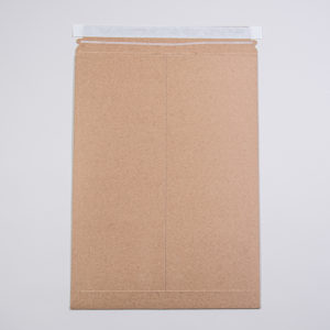 13 X 18 KRAFT Globe Guard rigid mailer envelope, with peel and seal